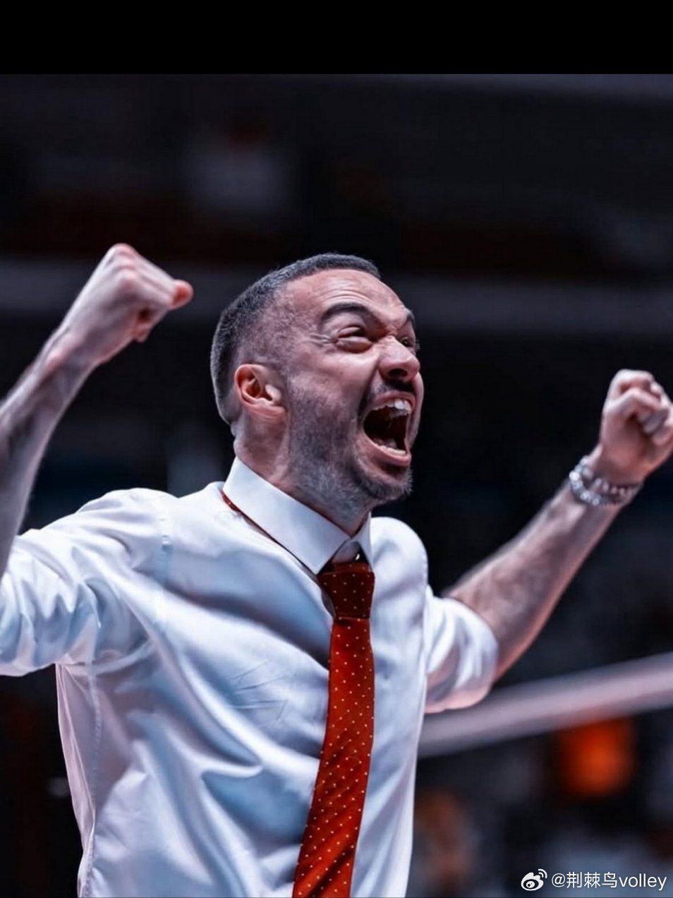 基耶里在欧联杯决赛首回合较量中主场2-3不敌土耳其加拉塔萨雷，主教练比加雷利在次