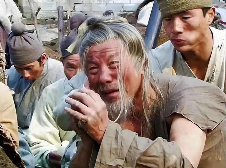 在古代老百姓的眼里，官吏下乡就是“扰民”的代名词，不单扰民，而且盘剥民、搜刮民，