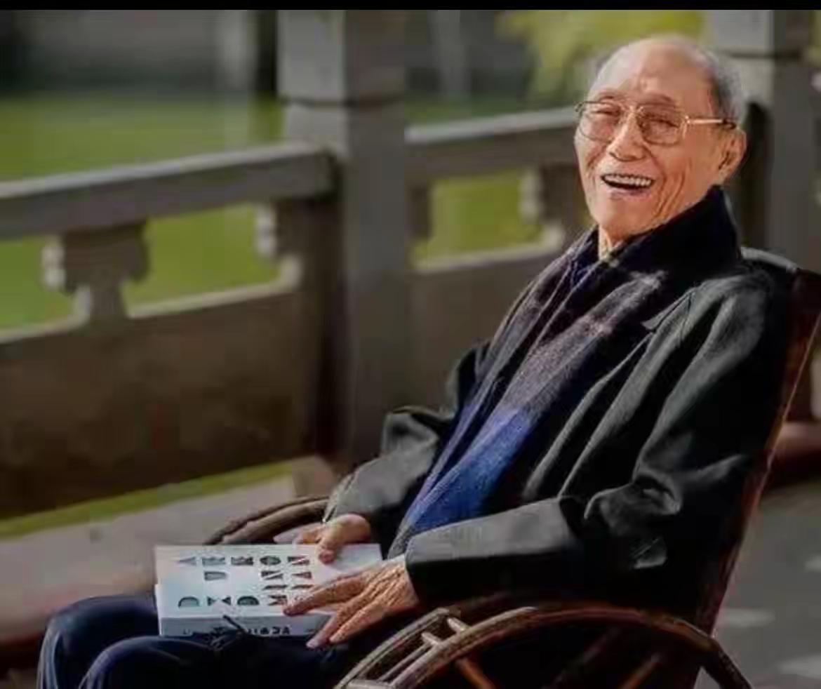 刘道玉为什么叫“中国最后一任校长”
刘道玉校长仙逝！以此纪念。
为什么说他是“最