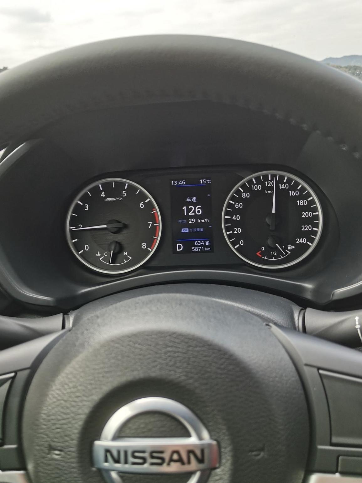 你们的车跑高速120转速多少？[机智]

都说高速转速越低的车越好，为啥号称马路