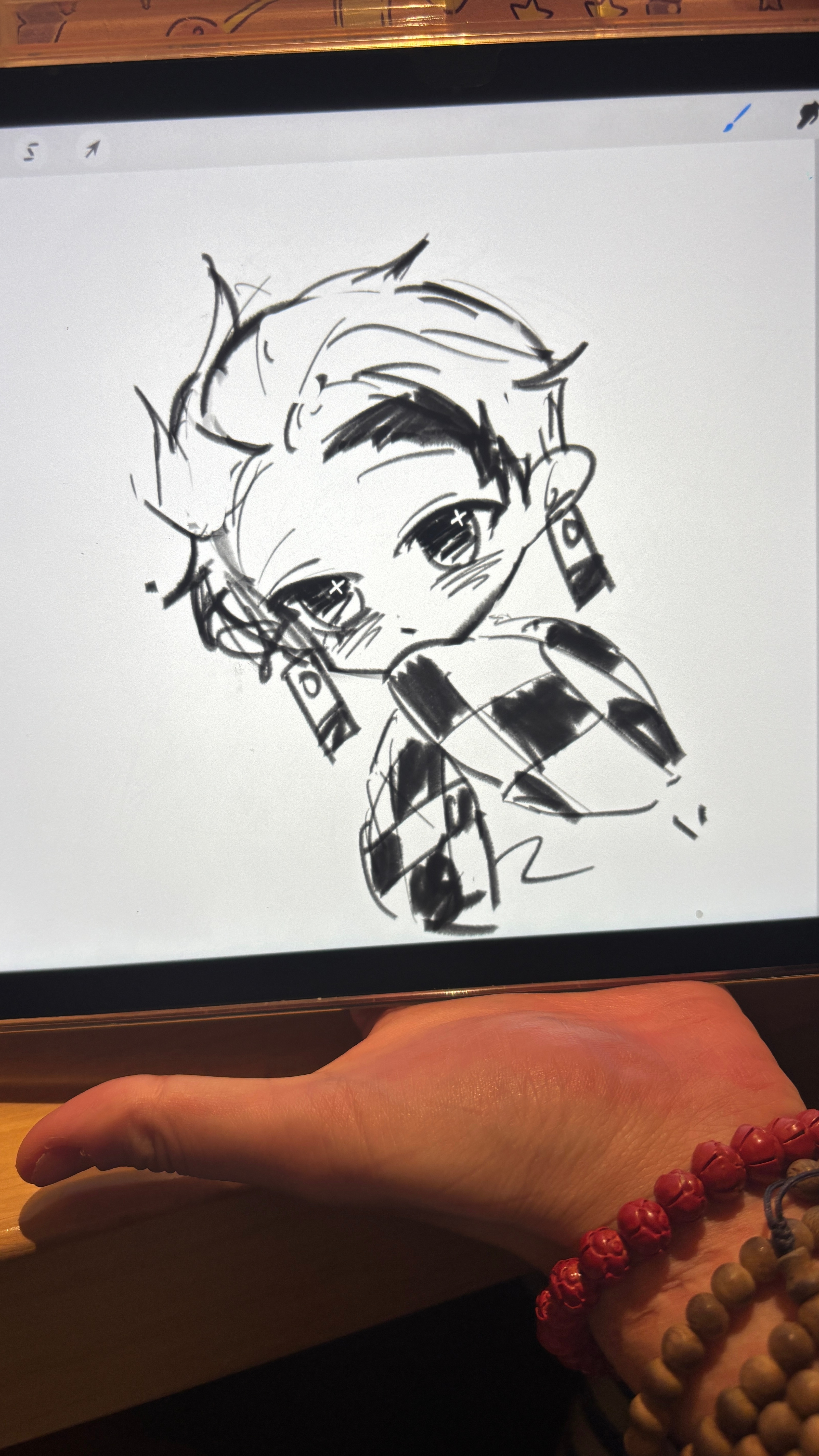 卧槽出来吃饭我朋友用她的两种画风展示了画我家0 