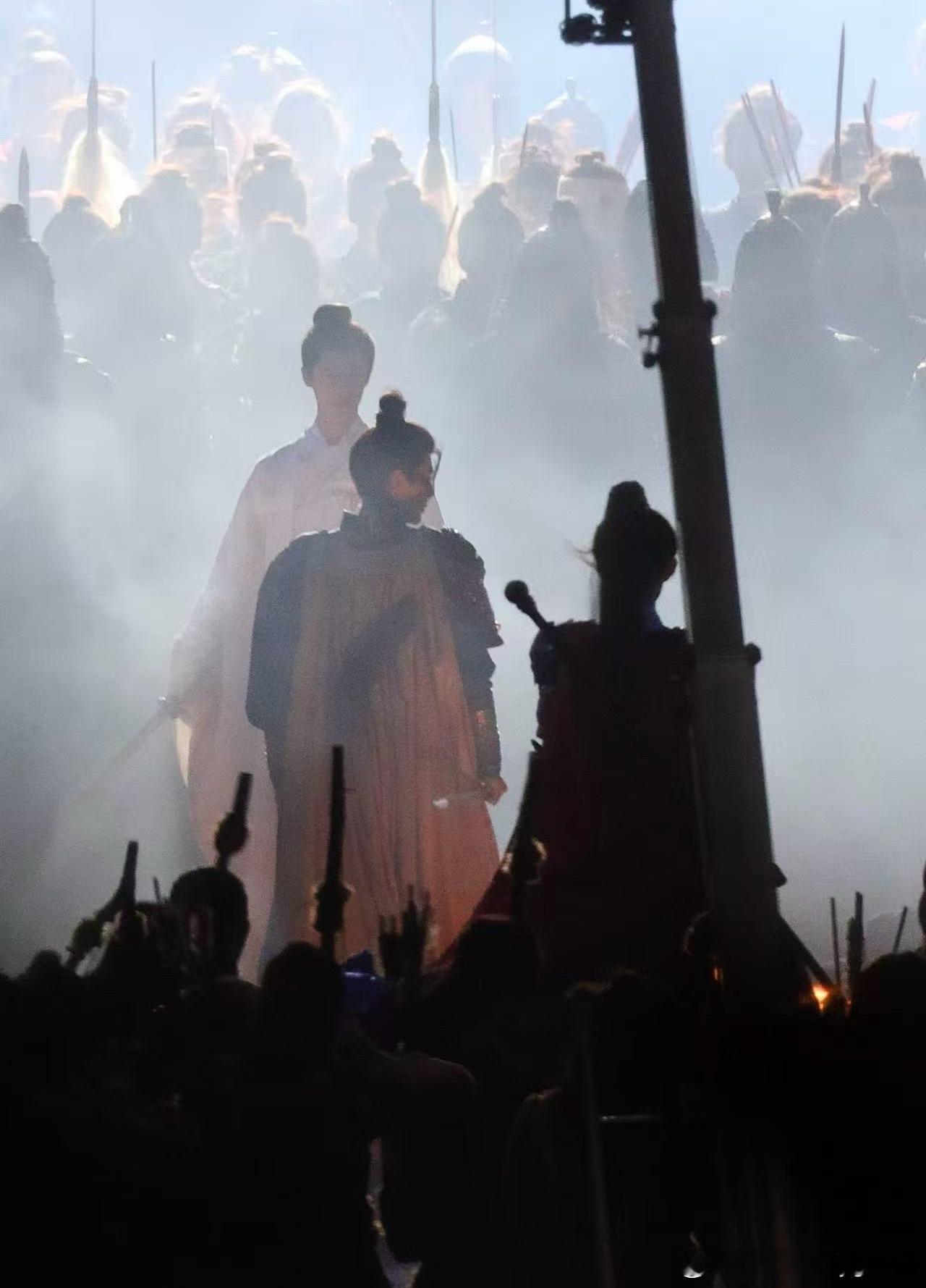 昀牵孟绕  尚公主 久违的同框哎 