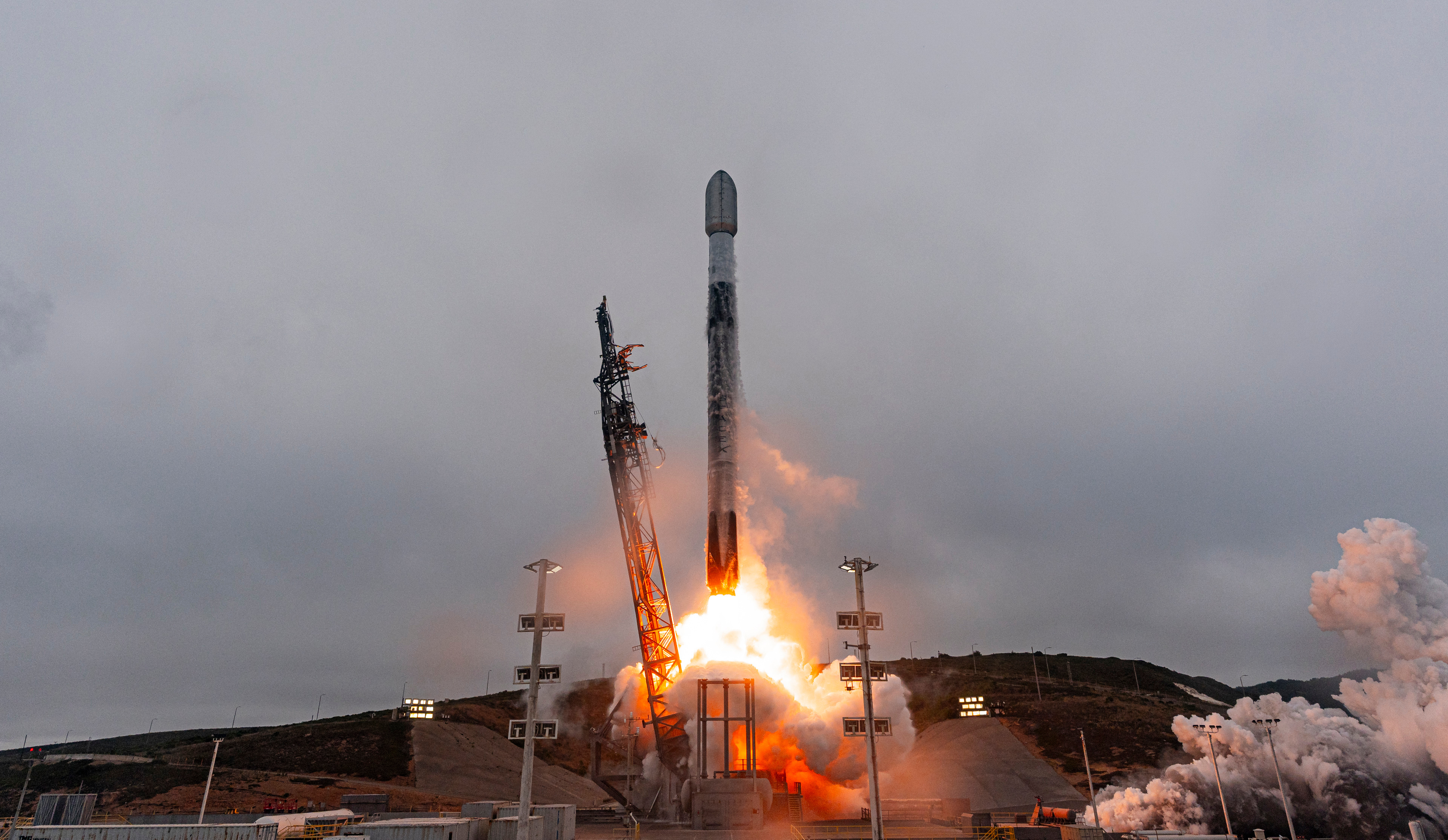 SpaceX与Charter探讨美国移动电话合作伙伴关系6月27日，彭博社报道称