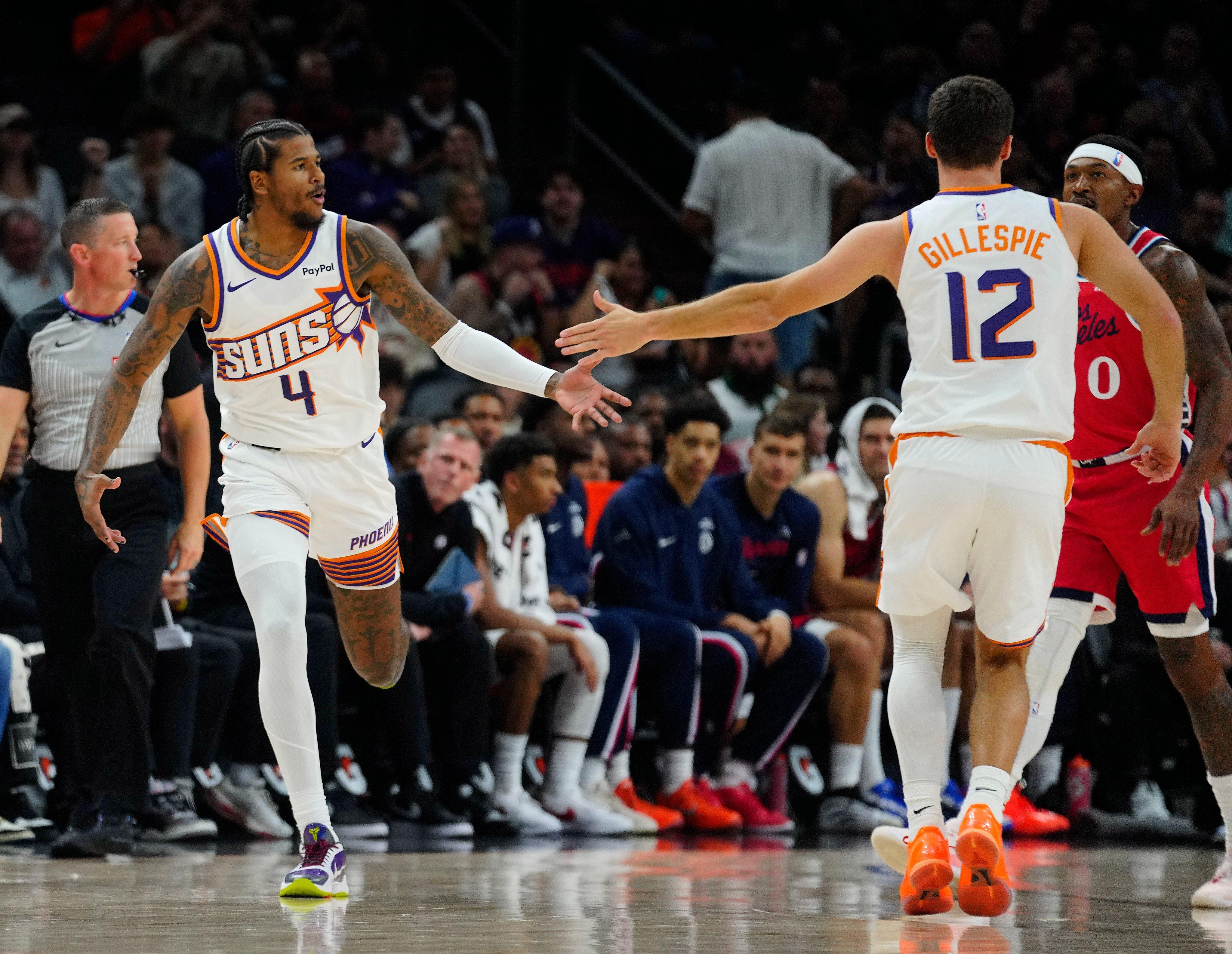 临时抽奖：评论区里第一个猜对杰伦格林今日得分、篮板、助攻3项数据中2项的朋友，可