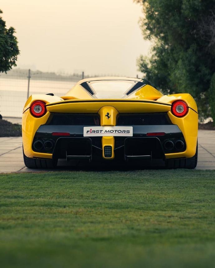 【法拉利 LaFerrari Aperta— 敞篷混动之王】LaFerrari 