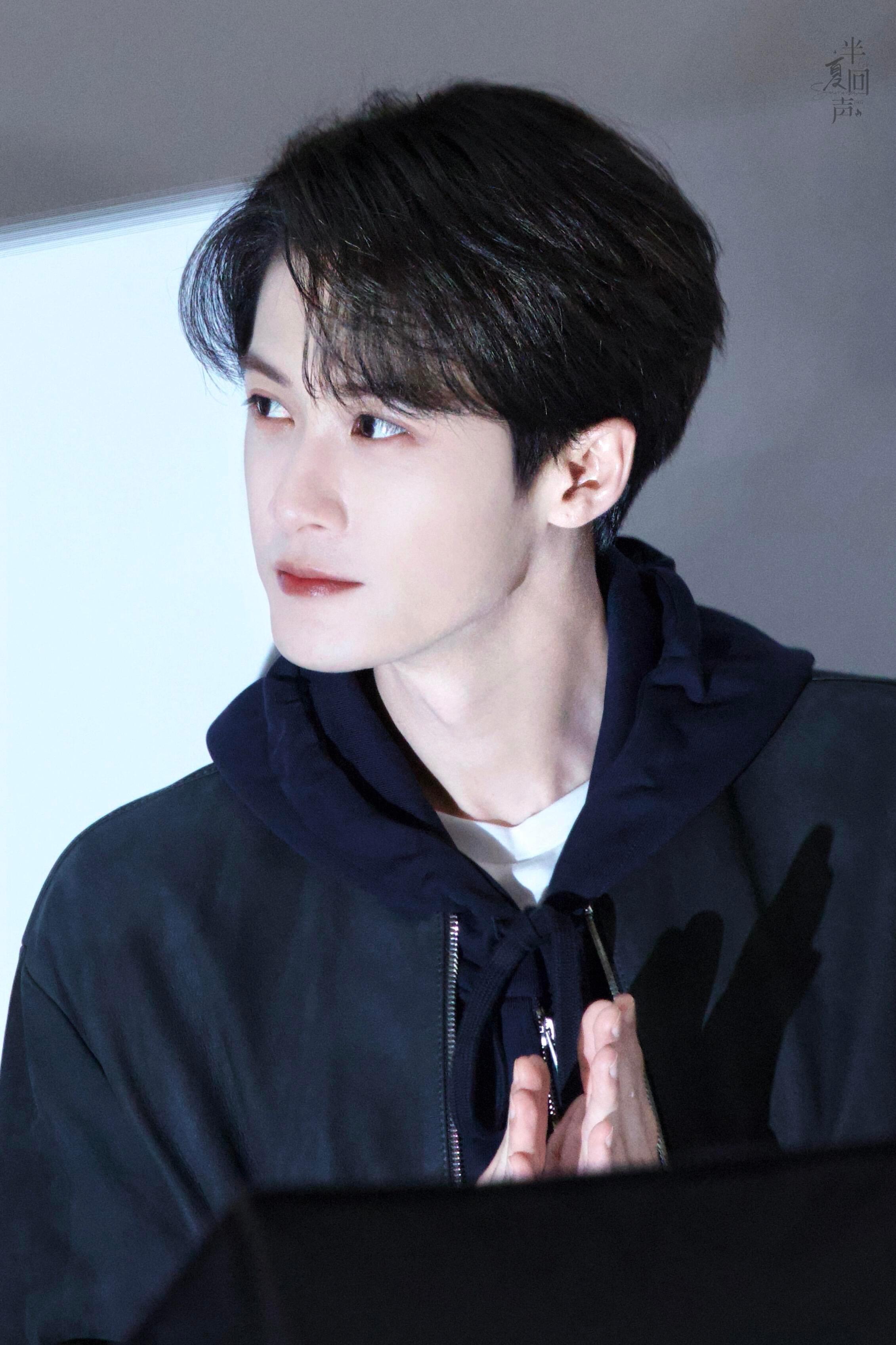 檀健次今日线下状态满分，非公开对接人气也杠杠滴 