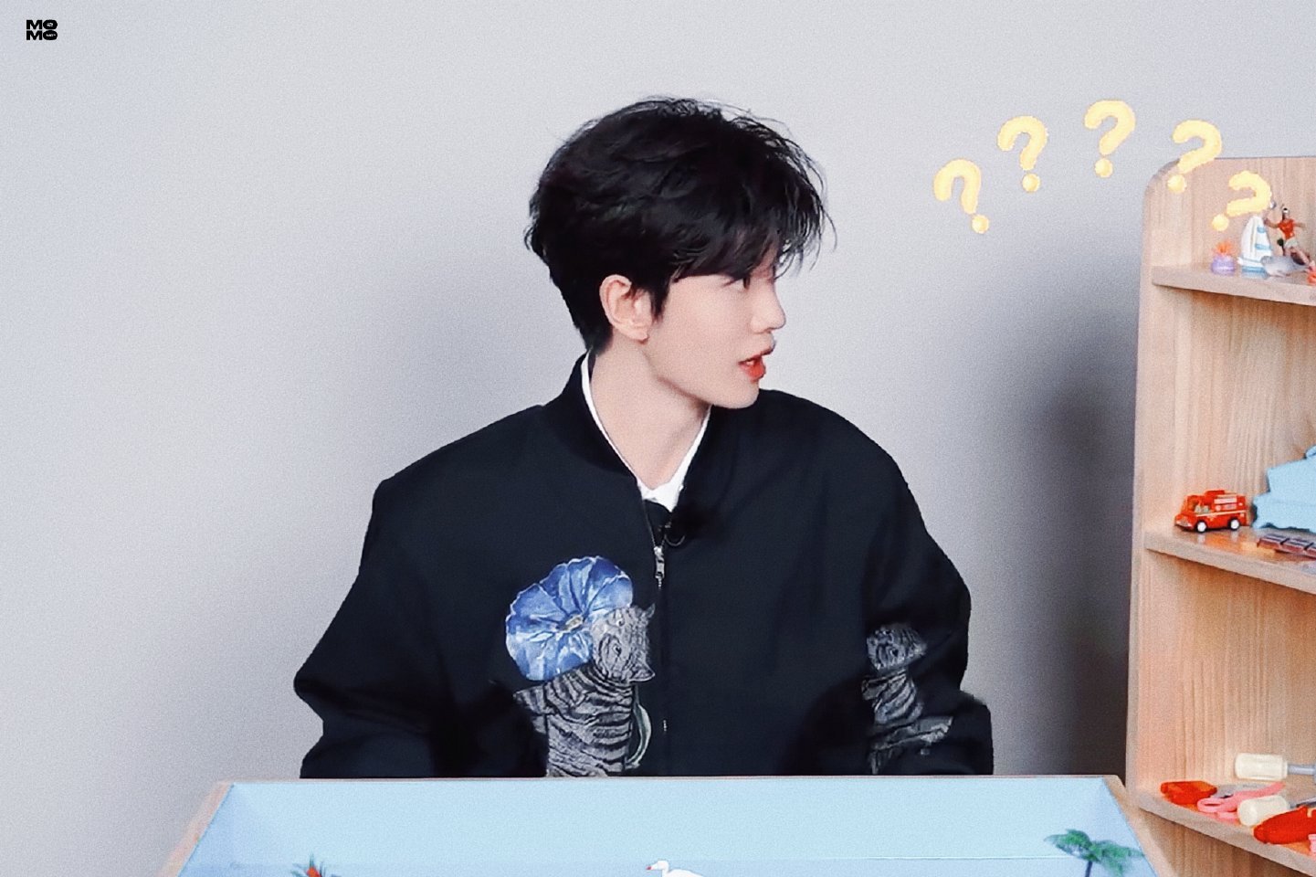 任嘉伦[超话] 🥕伦44˚♬⃝ [给你小心心]ıllı  𝐑𝐄𝐍▪𝐉?