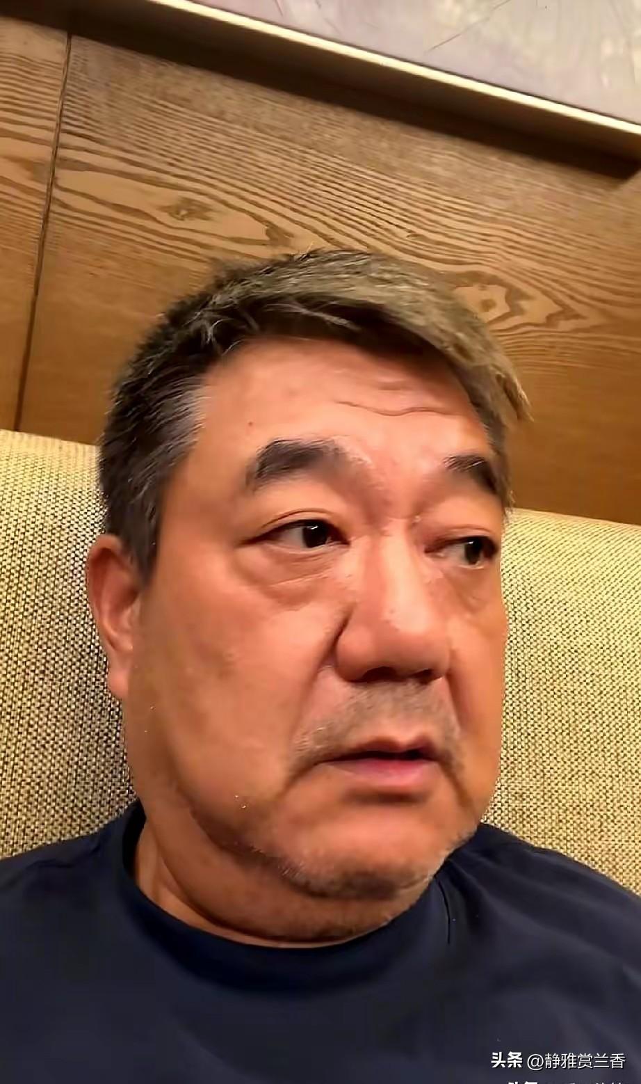 演员董勇给车子续保，被业务员甩脸色、推诿扯皮整整拖了一个月，气得直接发视频控诉“