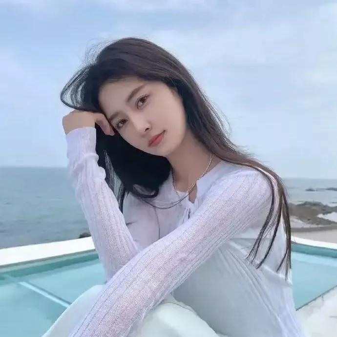 海边少女，温柔如风海边元气少女 海边活力少女 沙滩白裙少女 海边粉衣少女 沙滩海