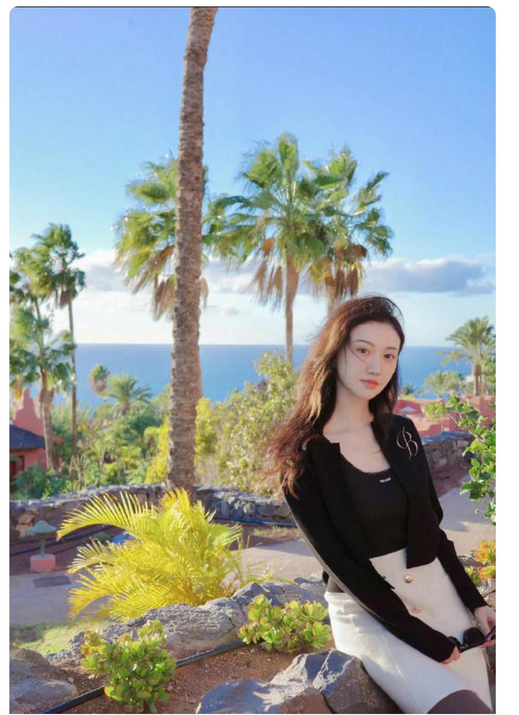 景甜和孙宇晨分手了是明智的选择，景甜那么漂亮又优秀的女孩，和孙宇晨一点也不般配，