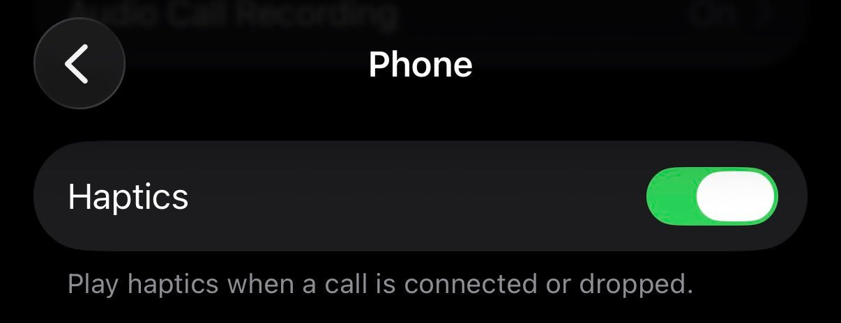 又又一个「You Decide」：iOS 26.1 beta 4 新增通话接通/
