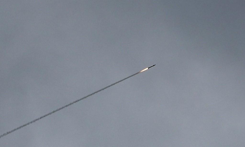 以色列的防空系统拦截伊朗导弹的画面！