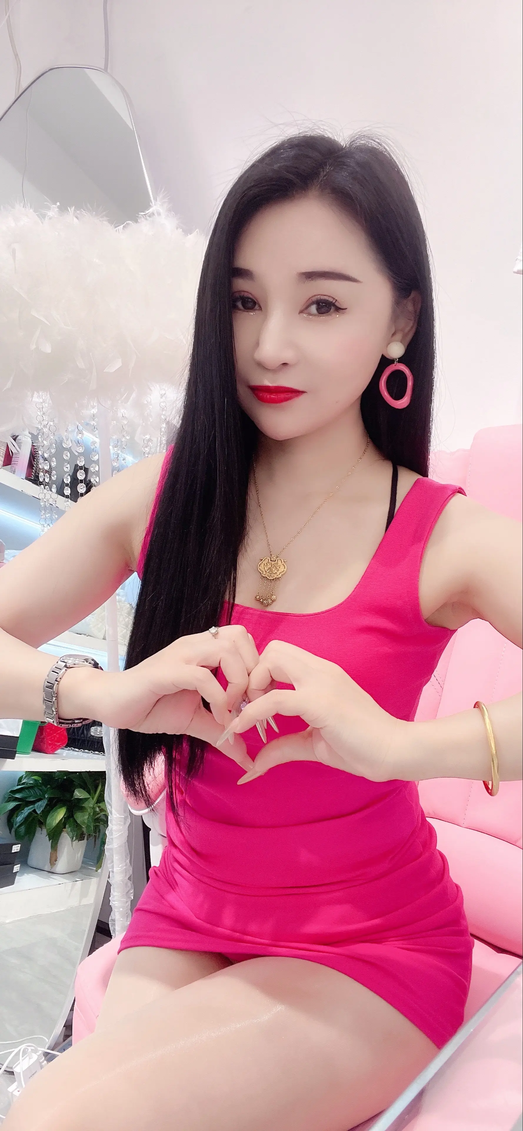 颜值不够，颜色来凑