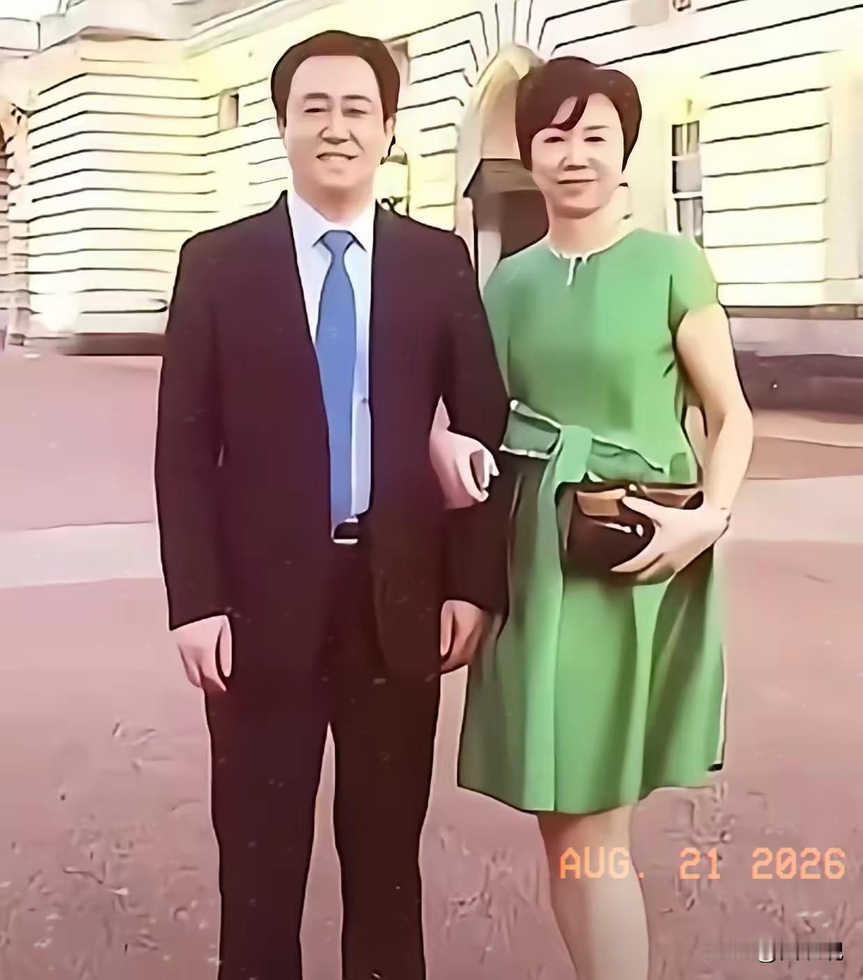 很想知道，当远在国外的丁玉梅，看到老许父子三人被宣判的消息，尤其是看到相伴了近4