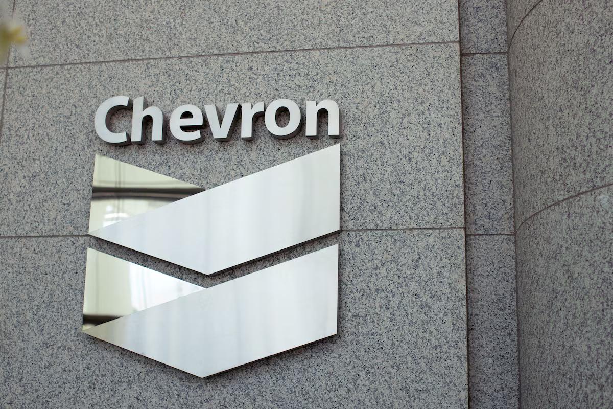 [To learn English]
Chevron has signed a 