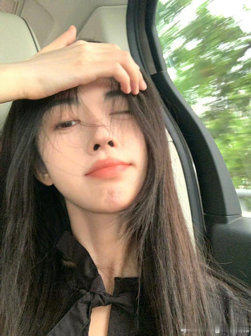 鞠婧祎[超话]   jjy 鞠婧祎万花世界 jjy 鞠婧祎苏绿夏无论多少次 我都