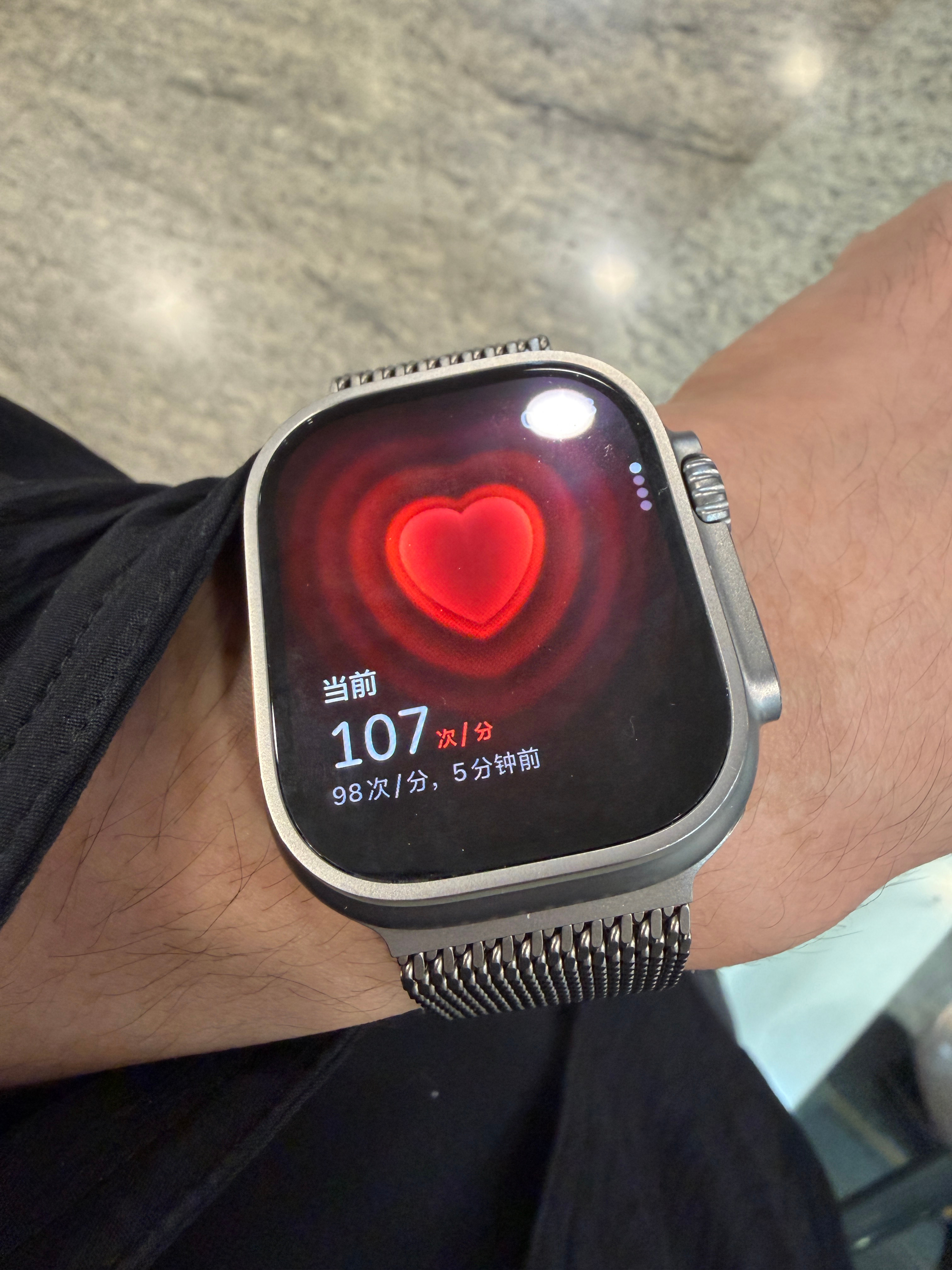 人在医院，马上到我号，突然屎意来临今日收获一个无用小知识：强行憋屎，心率是会上升