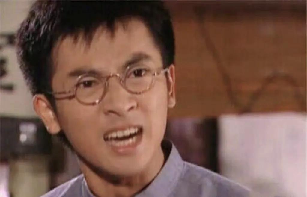 苏有朋这一波挺败好感的！说实话，你不愿意合影就不愿意合影，什么卖艺不卖身？？VI
