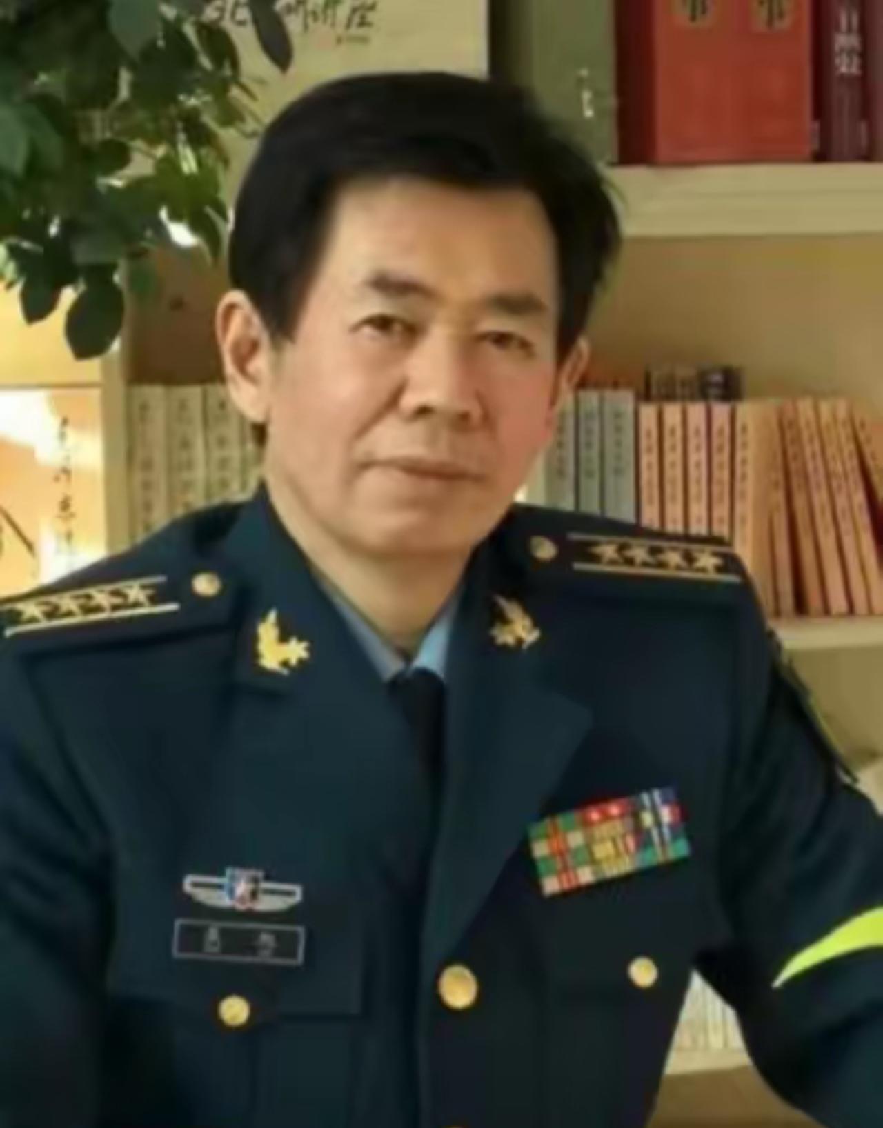中国著名军事专家戴旭说：我们现在面对外部的各种挑衅，如果再不采用伟人毛主席对外敌