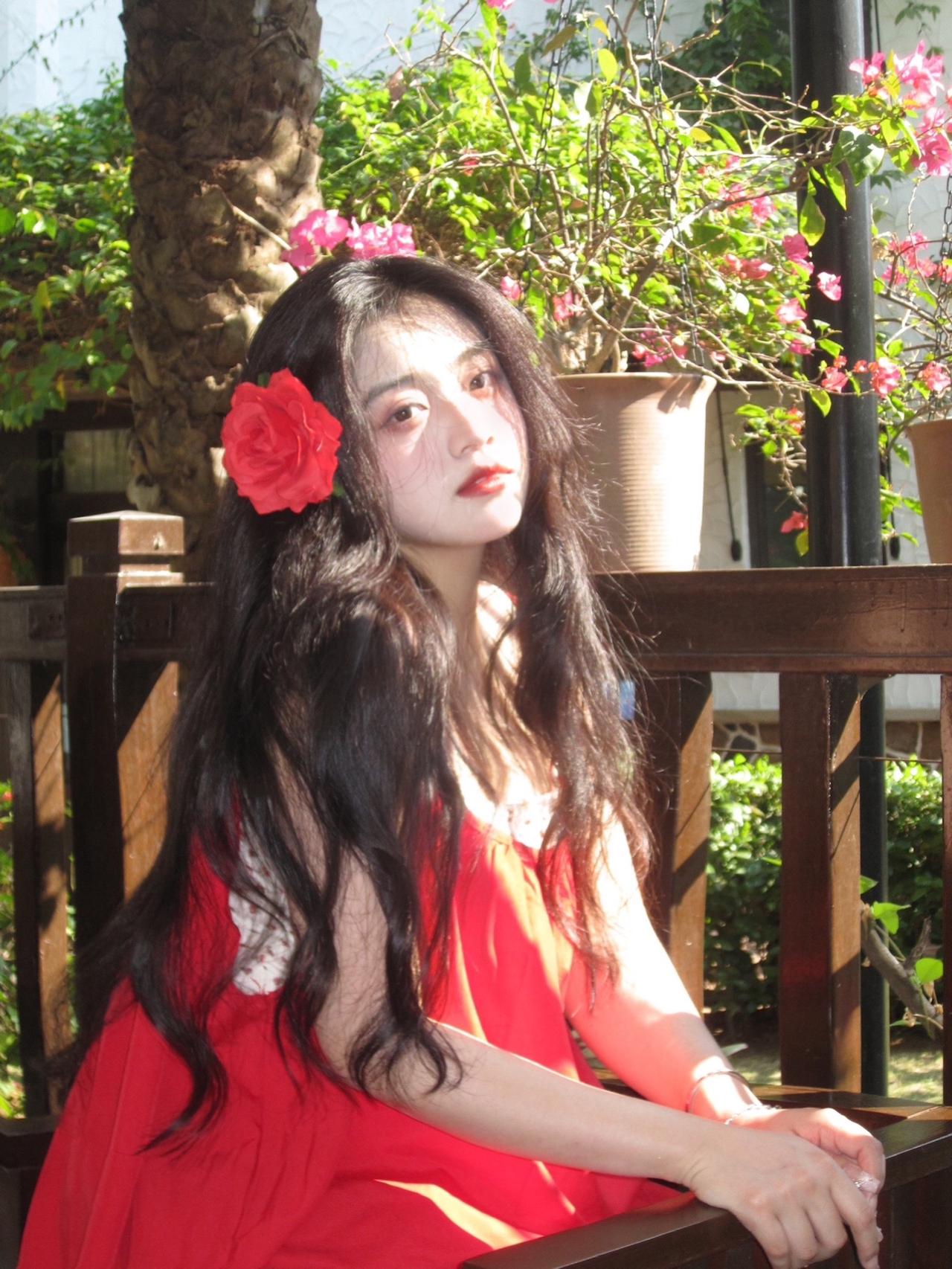 “不得不承认：爱就是不可再生资源，用一次少一次” #巨蟹座