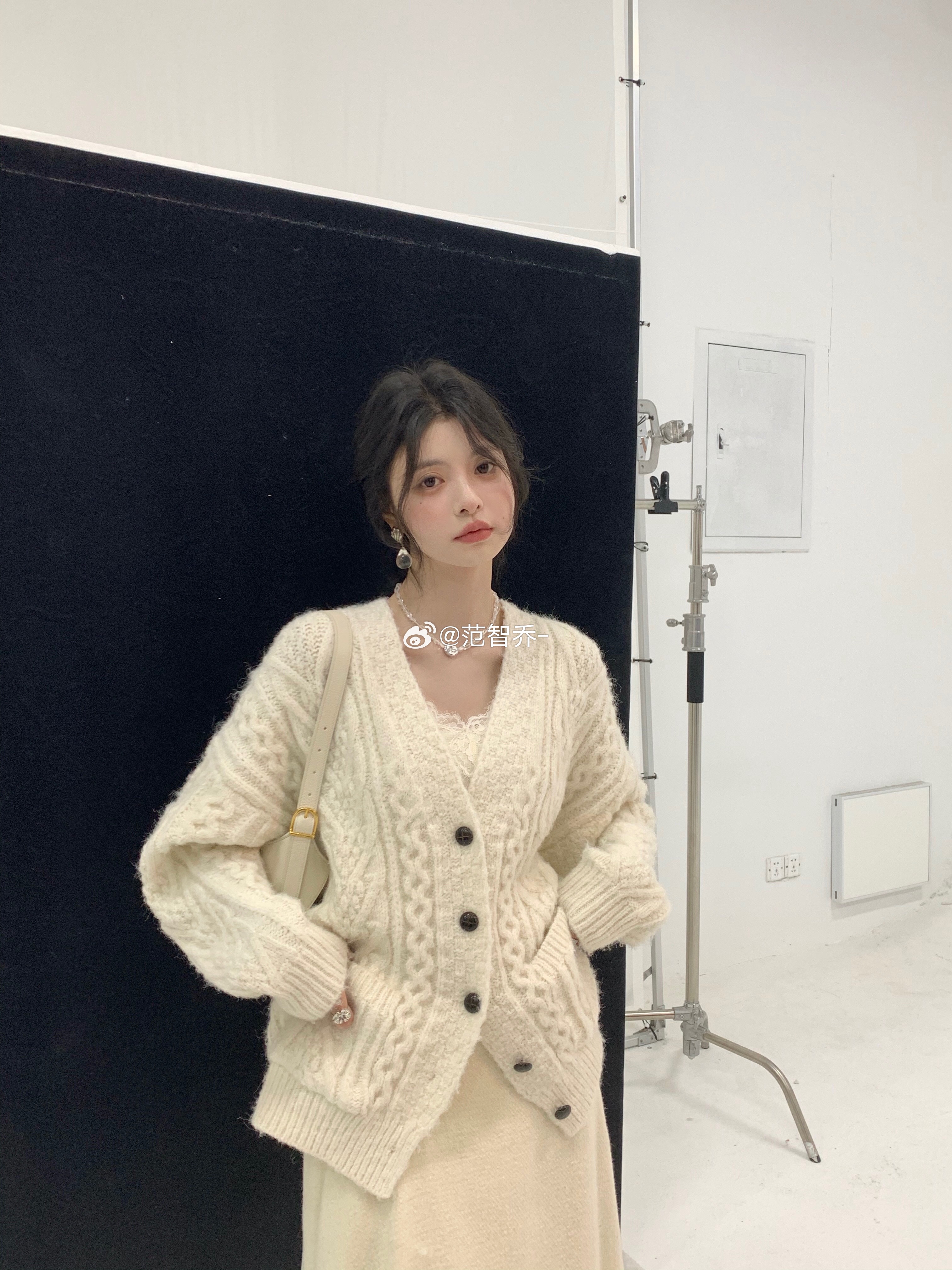 *日杂感绞花毛衣  全件绞花工艺糅入羊驼毛🧸爱她的举手song ​​​