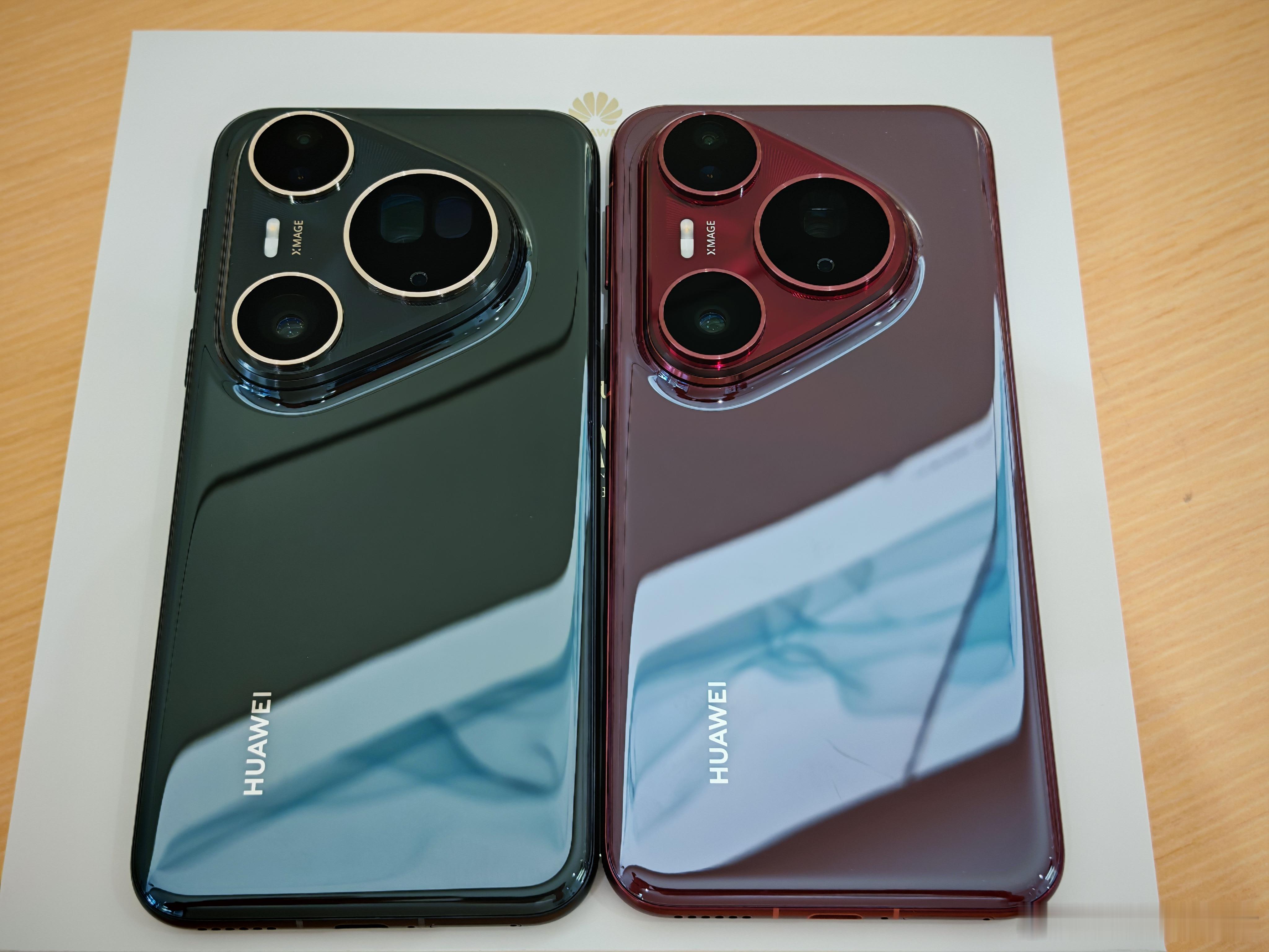昨天去店里上手了华为Pura80，釉红色的Pura80 Pro+非常好看，Pur