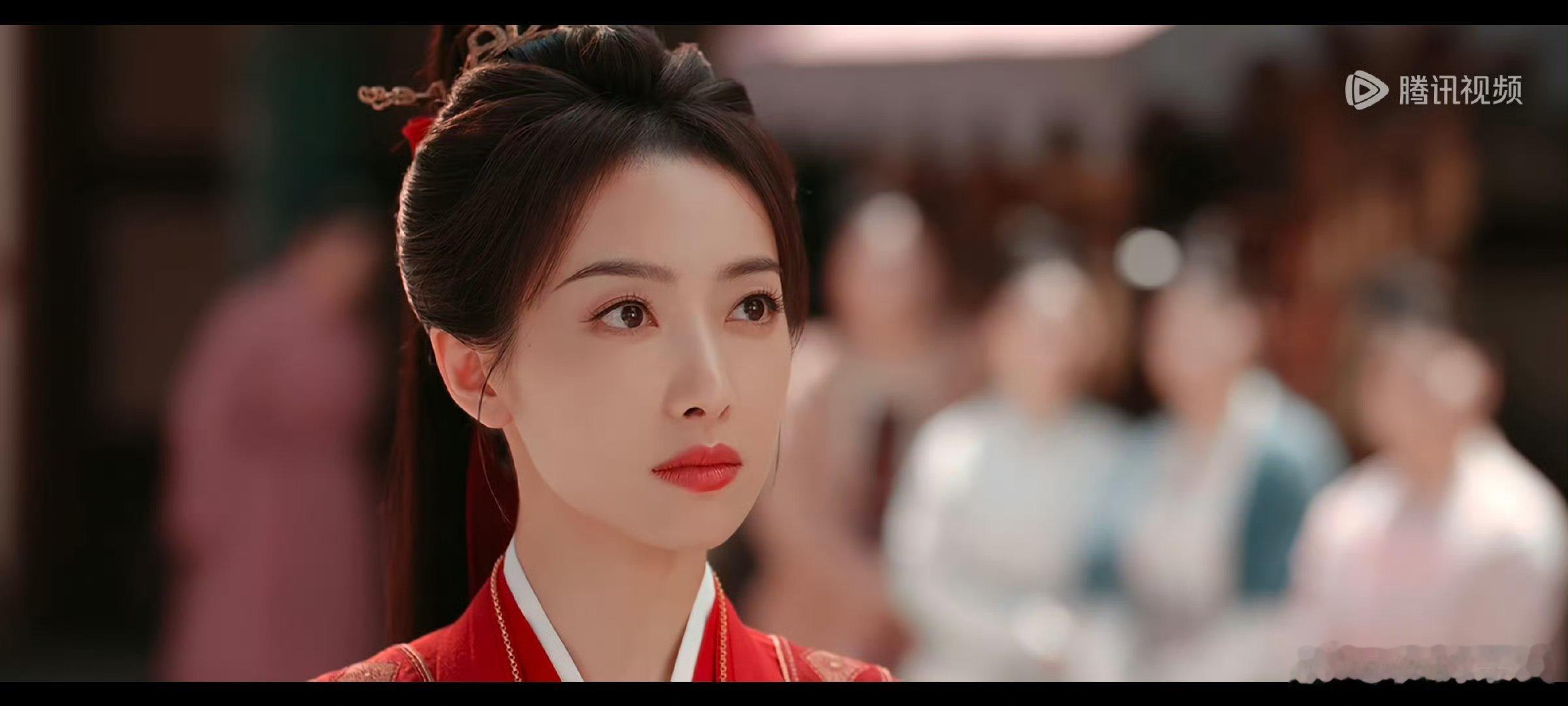 滤了不少镜头感觉没预告老苦得厉害了 虽然中庭老长[流鼻血] ​​​