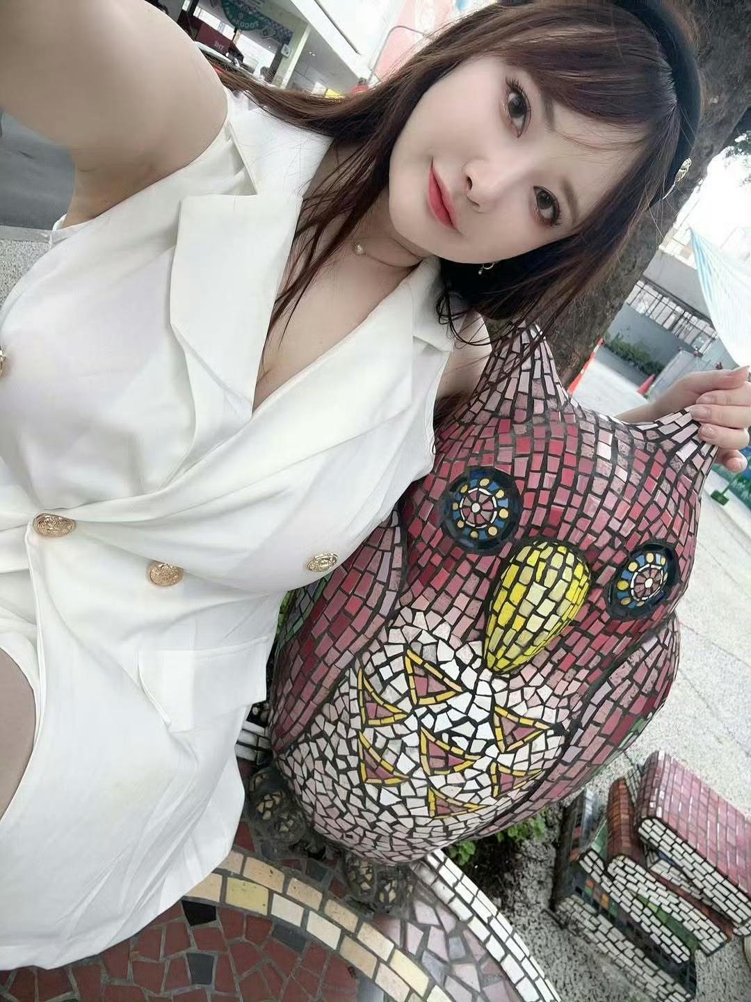 微胖真的是yyds。微胖 完美微胖身材 丰腴女生 肉肉身材 大胖子微胖女人 完美