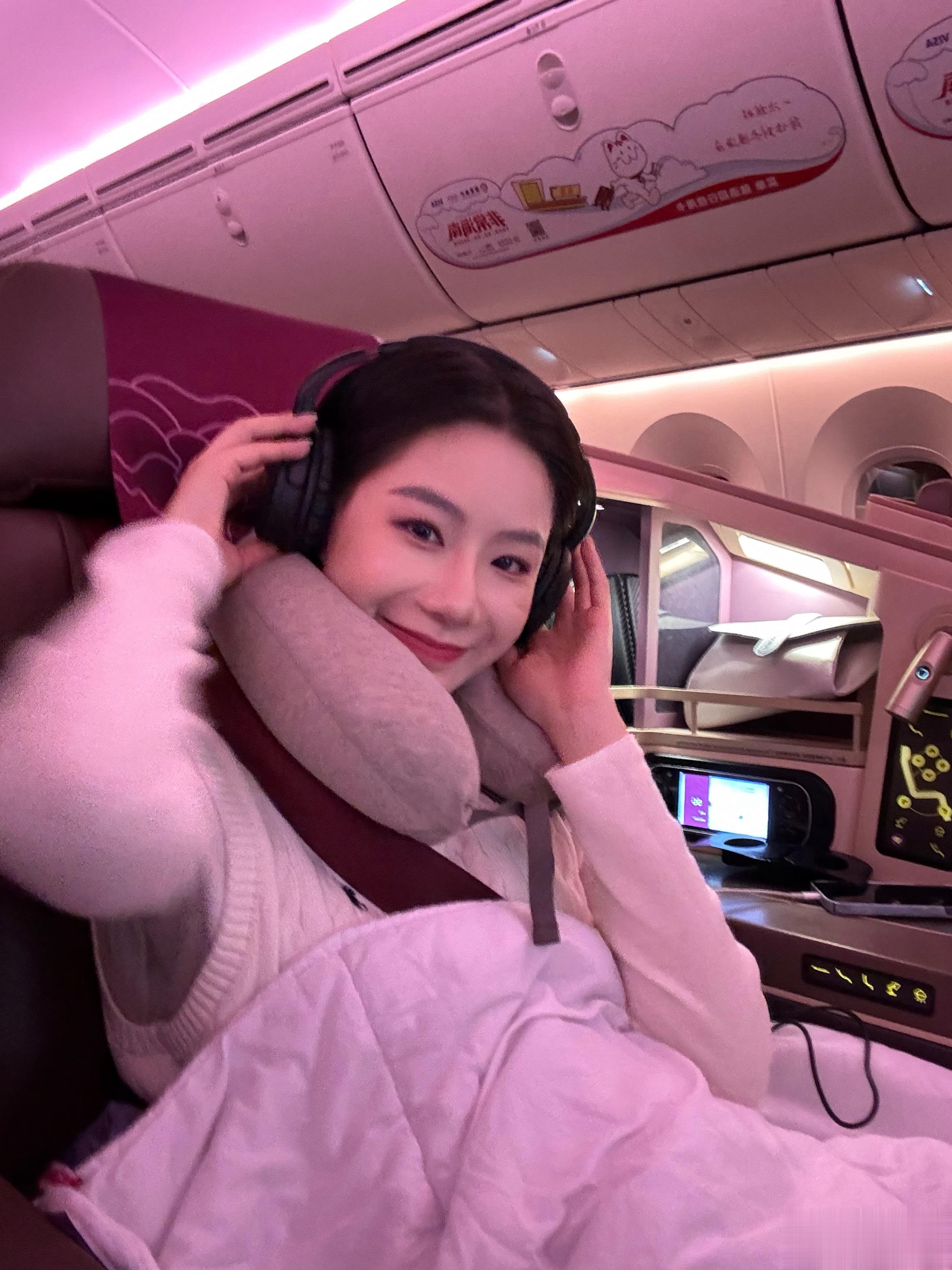 欧洲流浪半个月 终于要回国吃火锅了[耶] ​​​