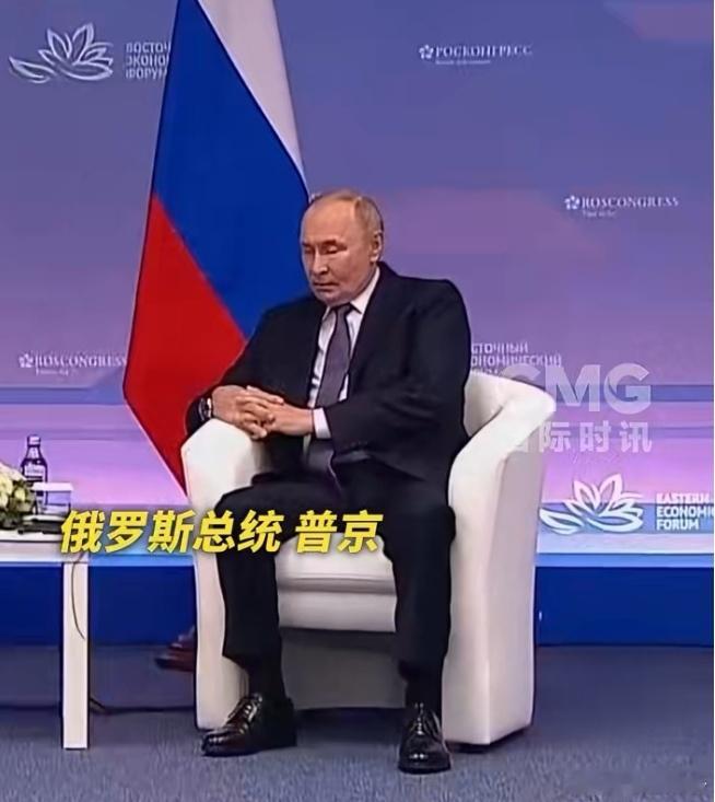 普京称将回应中国对俄试行免签俄罗斯总统普京9月4日表示，中国将对俄罗斯公民试行免