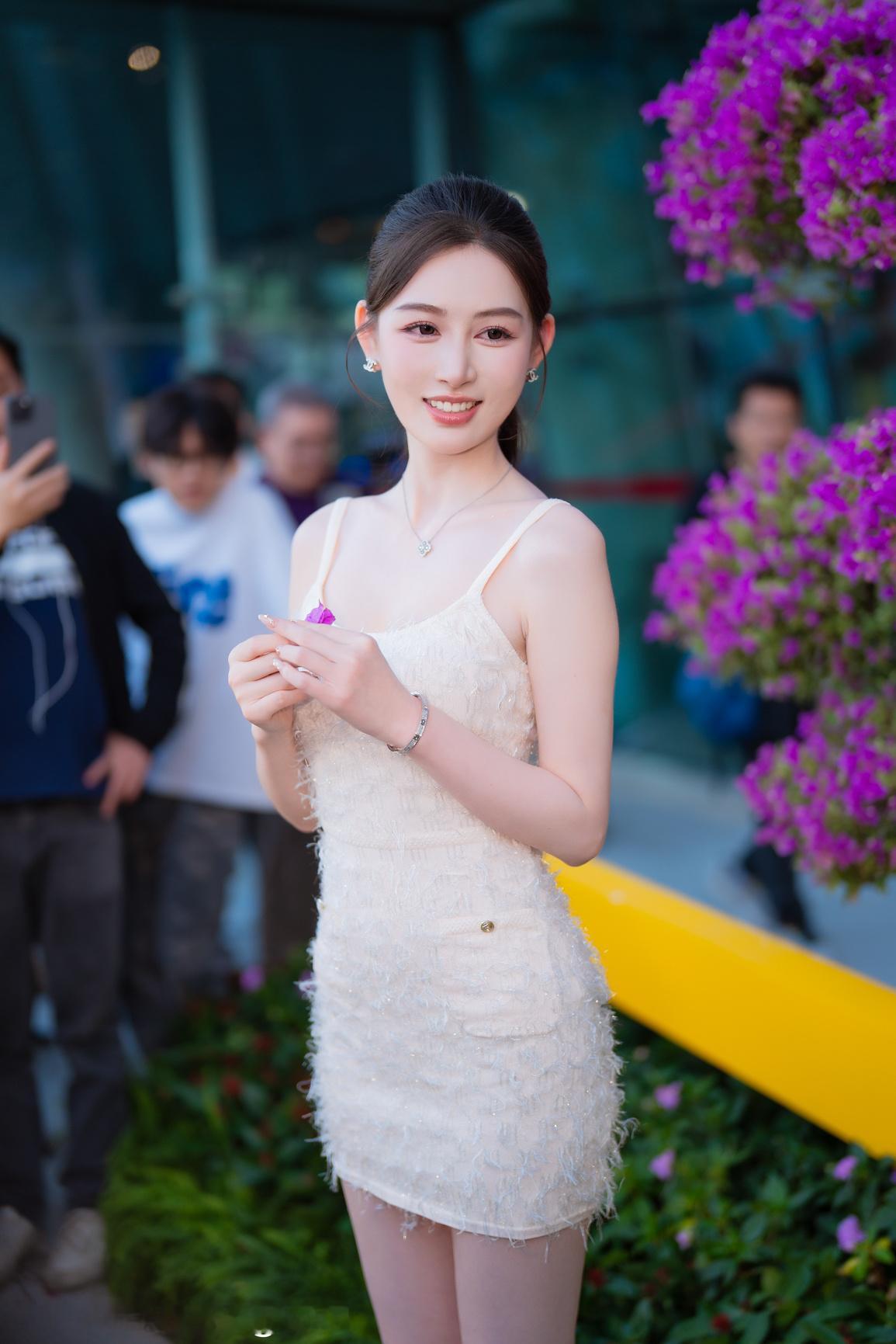 聆听猎人的车展日记聆听在广州国际车展猎人与车展 2025 广州国际车展想把图片带