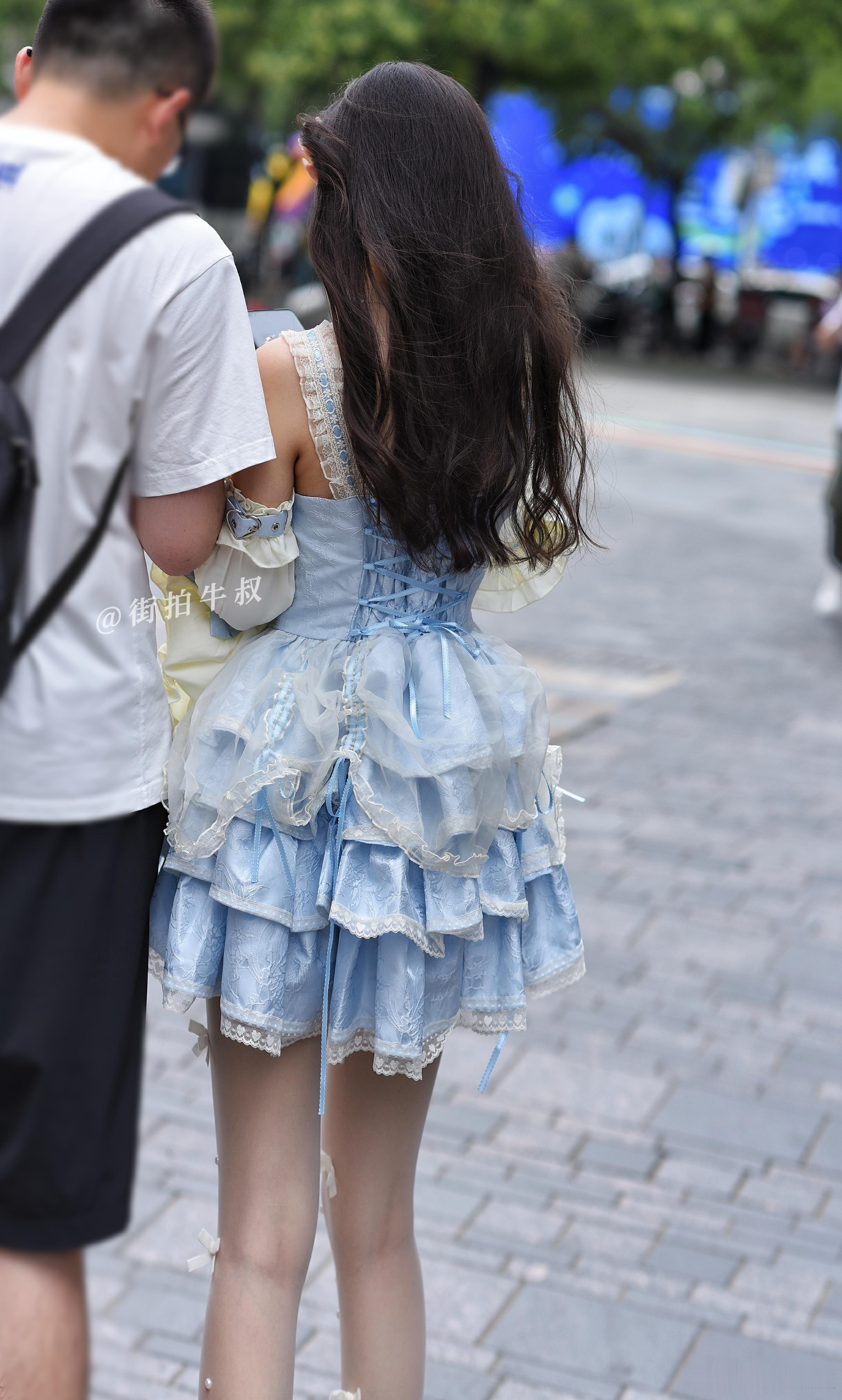 甜美的蓝色萝莉蛋糕裙 