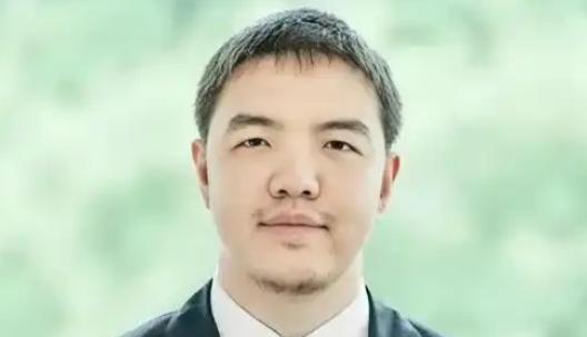 农夫山泉接班路径渐明：公司创始人、董事长兼总经理钟睒睒之子钟墅子（Zhong S