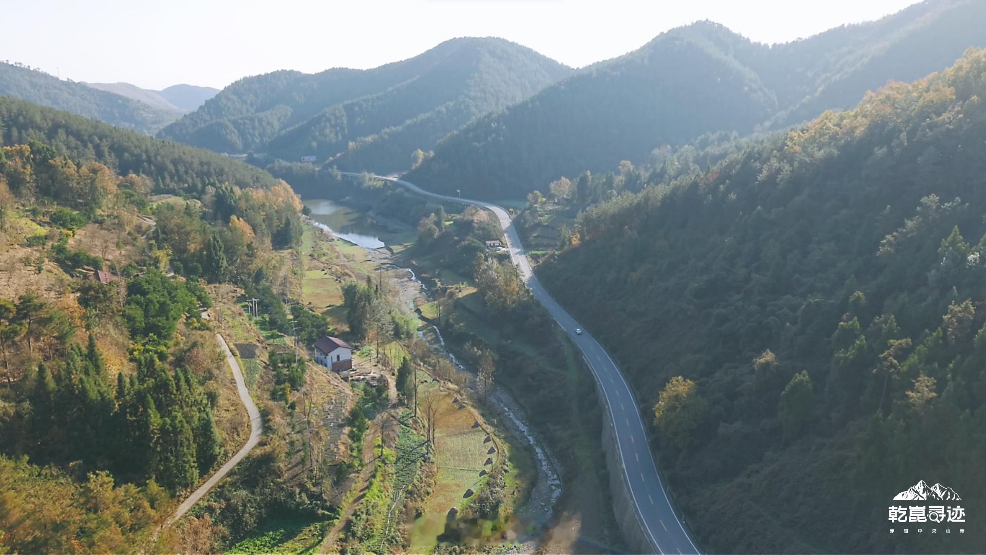 现在流行智驾游  智驾都能跑山了！华为乾崑智驾携手国家地理，以智能科技探索大别山