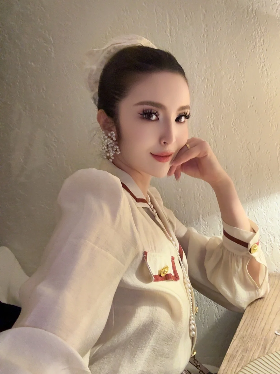 对你的笑，可以秒变暖光灯✨