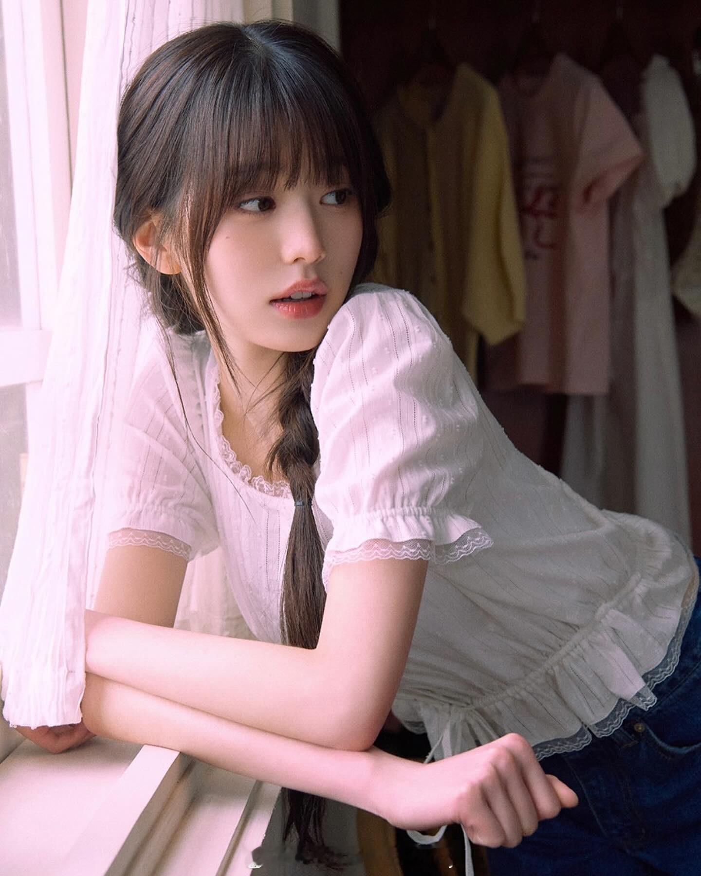 张元英最新画报，清纯美少女~ ​​​