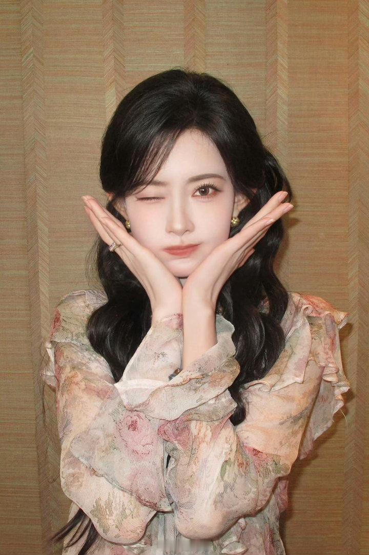 爱在无尽夏8月中旬开机孟子义丁禹兮新剧开机 哇塞了啊！！！孟子义、丁禹兮主演的电