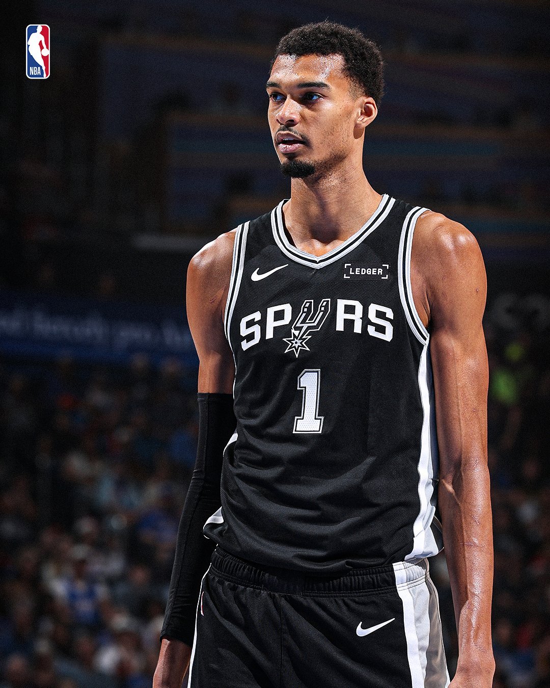 NBA官方更新的MVP榜：1. 约基奇2. SGA3. 东契奇4. 布伦森5. 