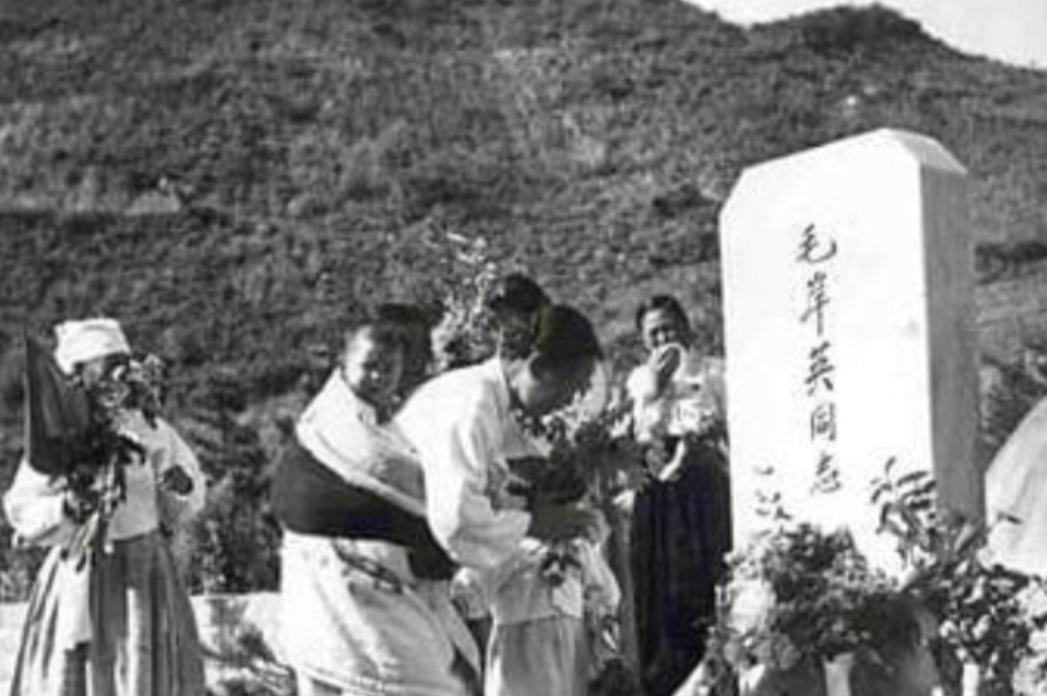 毛主席去世44年后，彭德怀绝密电报公开，揭开当年毛岸英牺牲真相。

麻烦看官老爷