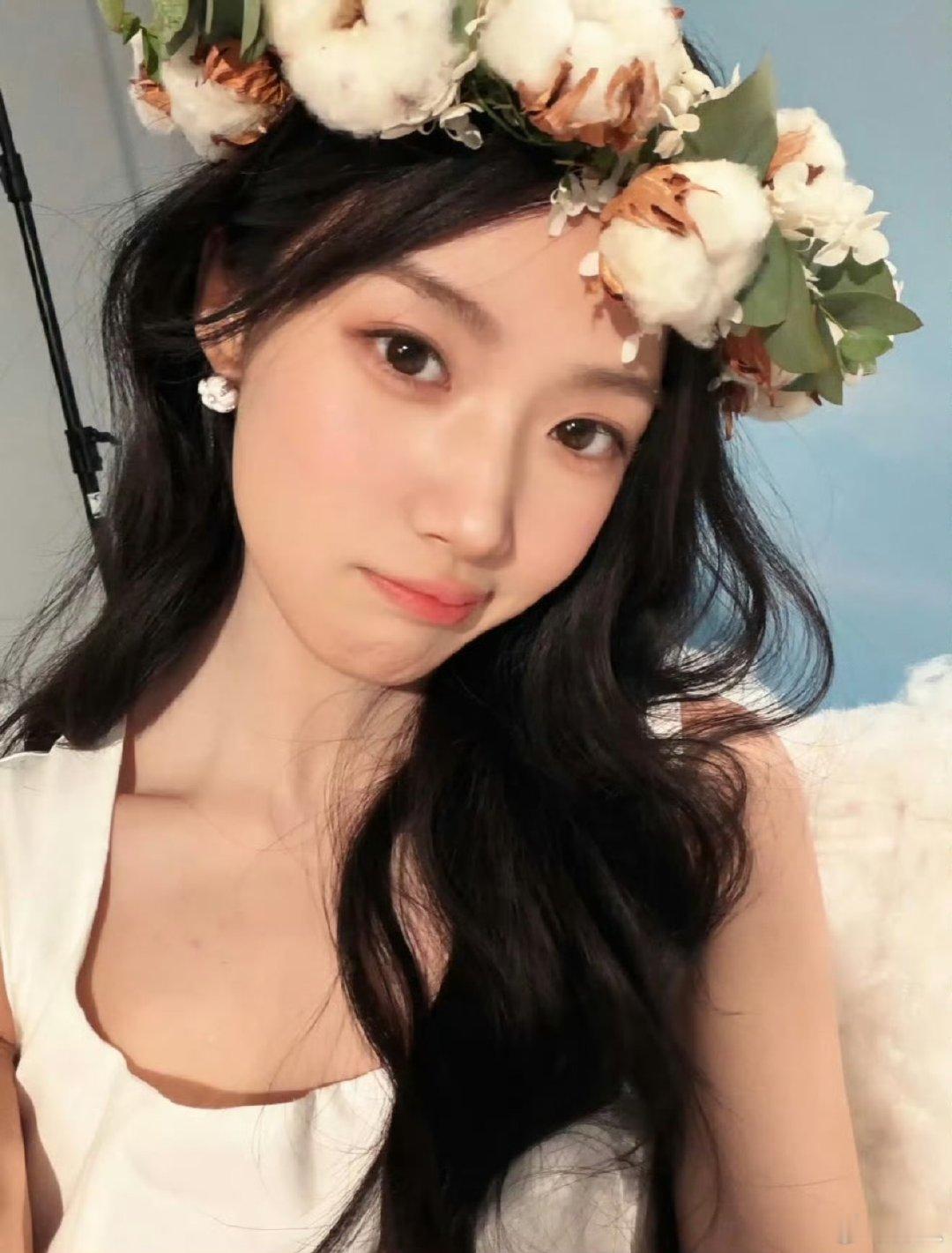 卢昱晓片场敬业度卢昱晓不敬业争议 卢昱晓片场敬业度，来看看曝陈星旭拍轧戏等卢昱晓