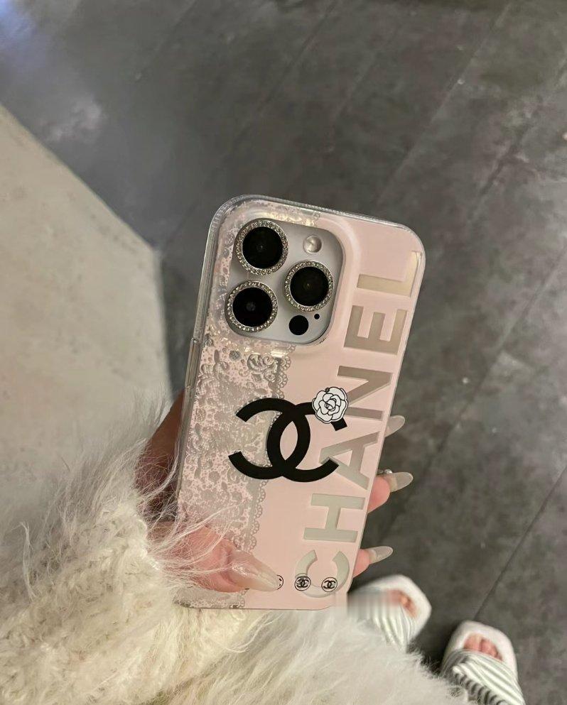 女人就该有男人的那种姿态 联不联系都踏马无所谓 反正老娘享受过你的肉体 至于你的