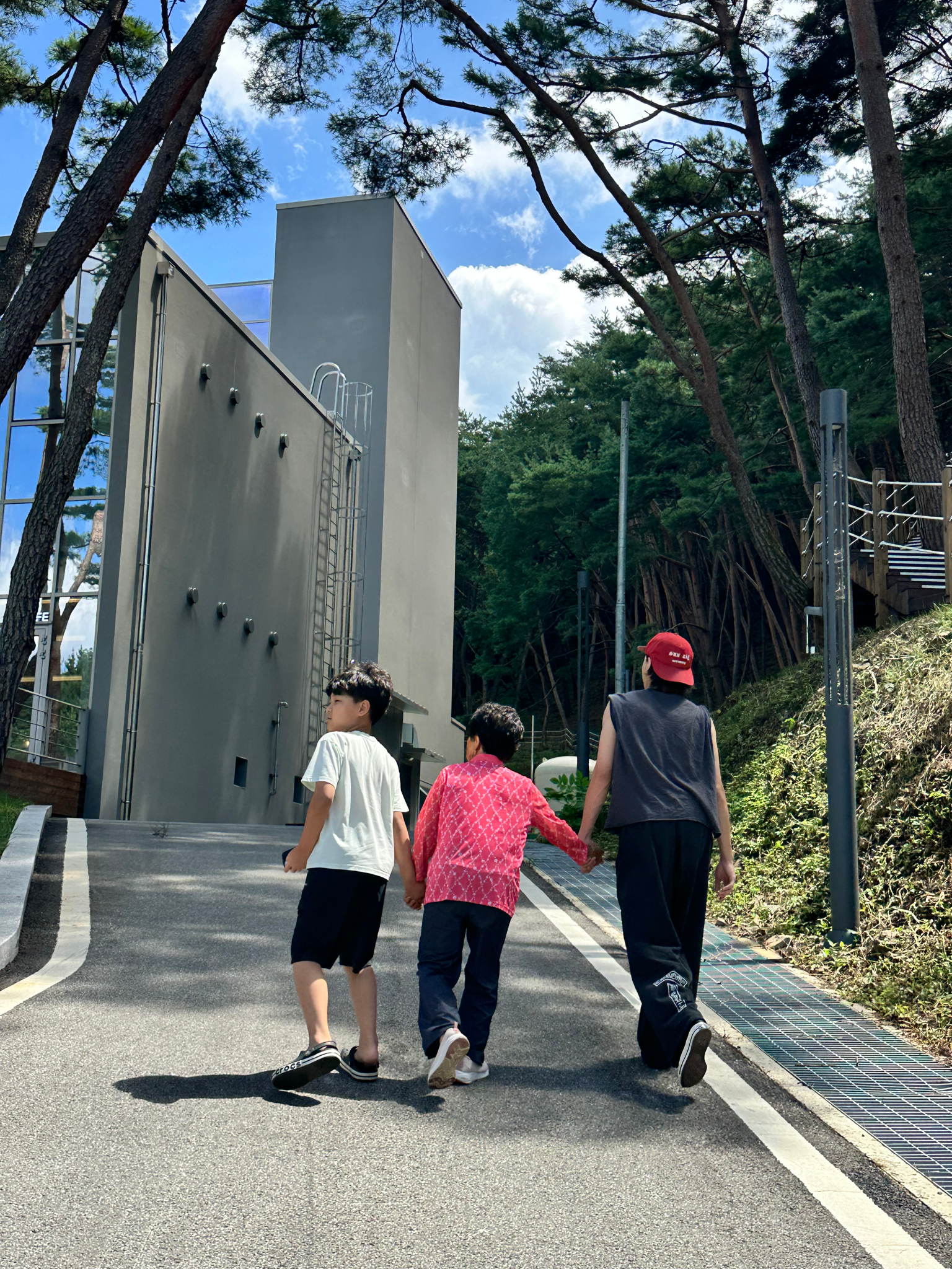 哎一古 和奶奶一起 