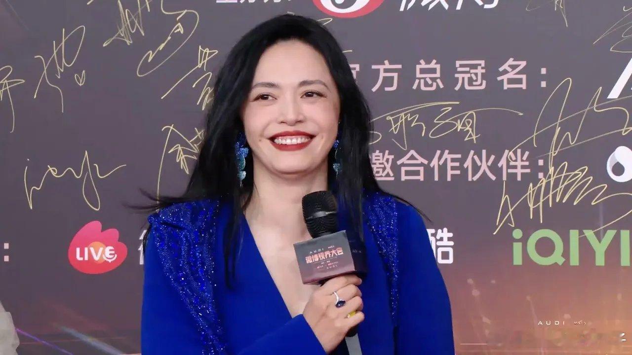 没想到时隔近20年，还能看到《武林外传icon》剧组一起走红毯！ ​​​