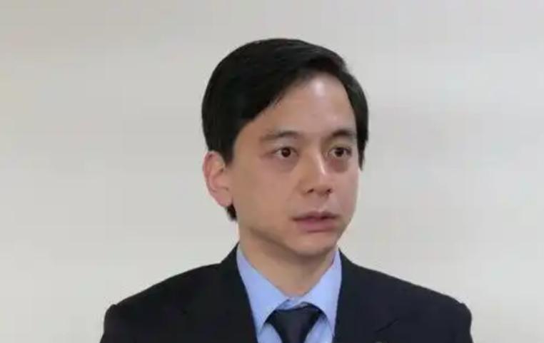 中国国民党发表声明，
 
8月10日，针对菲律宾在中国黄岩岛（中国台湾地区称“民