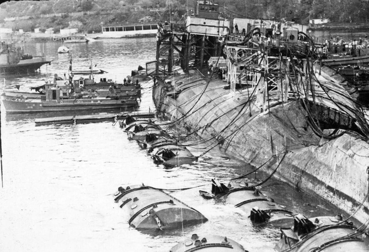 飞扬军事70年前的今天，1955年10月29日，苏联海军新罗西斯克号战列舰(原意