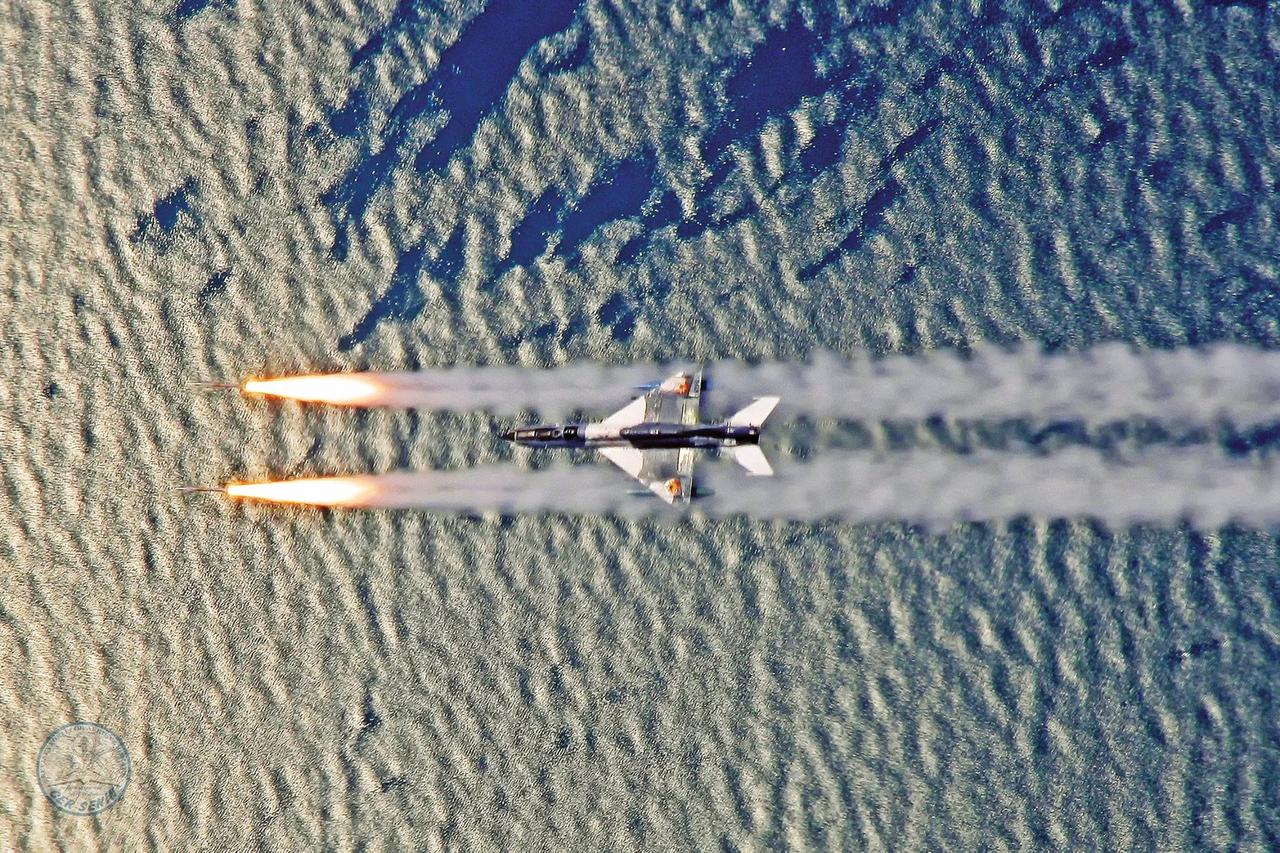 双弹齐射（黑海上空）