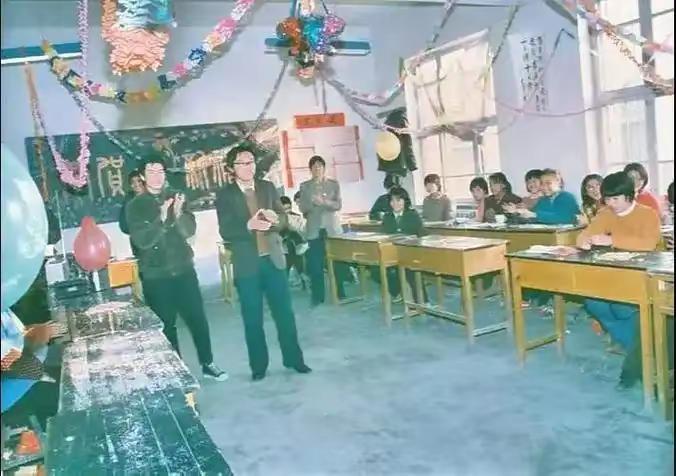 阿柱的传说。阿柱，来自湖南与广东交界的一个山区小县。他中等个头，面目清秀，为人不
