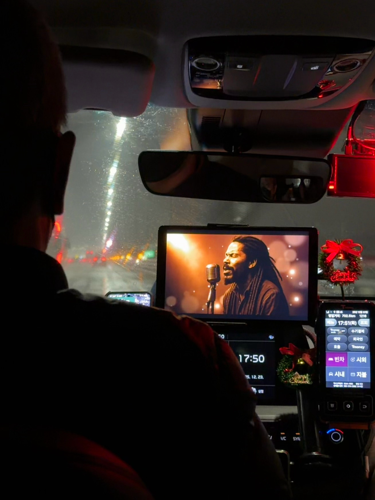 2025年是我眼泪掉的最多的一年 和非常不舍得的人说再见学会了放手那些曾经认为难