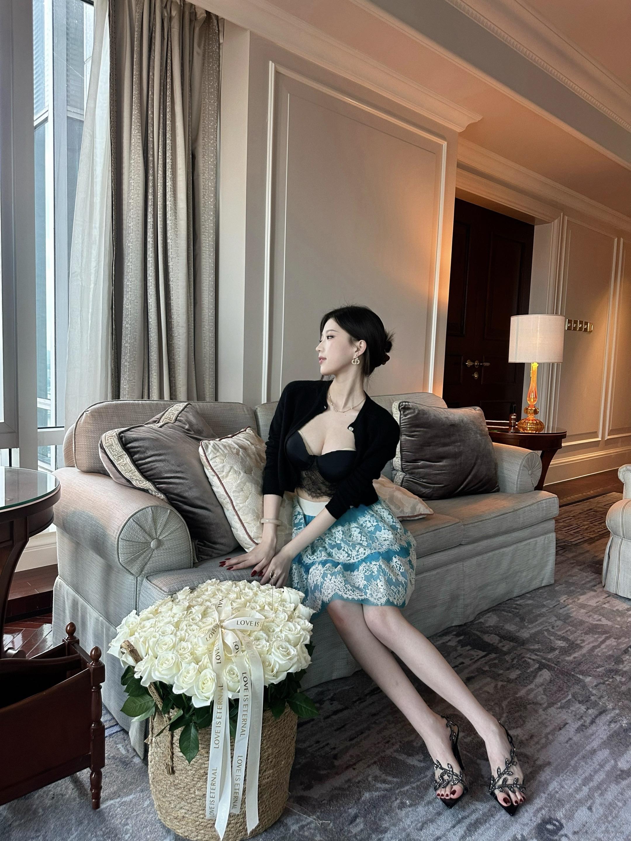 那天经过花园 发现你不在…