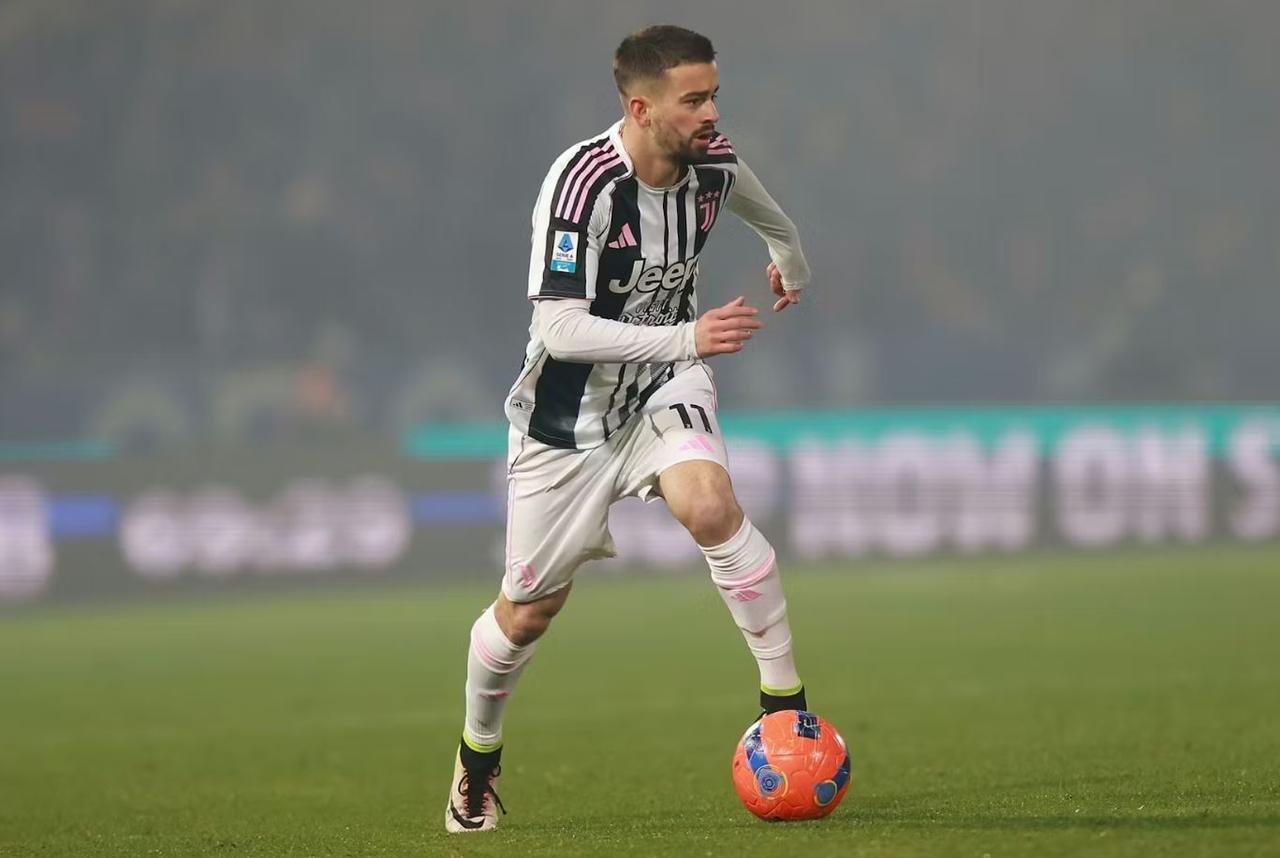 媒体对哲格罗瓦大加赞赏！

《罗马体育报》（7分）：决定性的换人——他制造威胁，